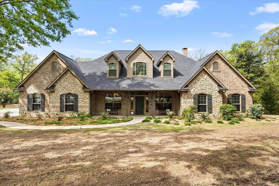 Property photo for 2117 Red Cedar Trail, Greenville, TX