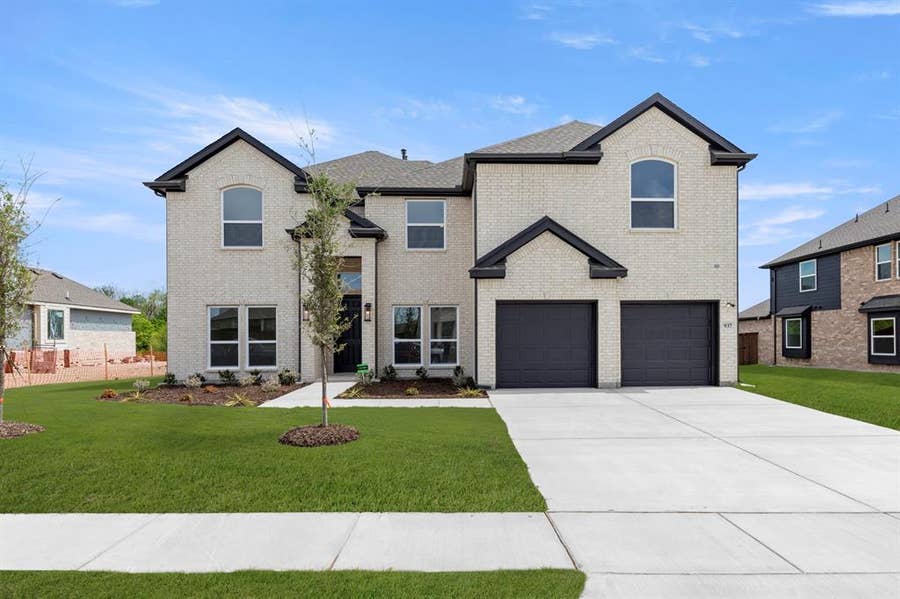 Property photo for 937 Gold Finch Lane, Forney, TX