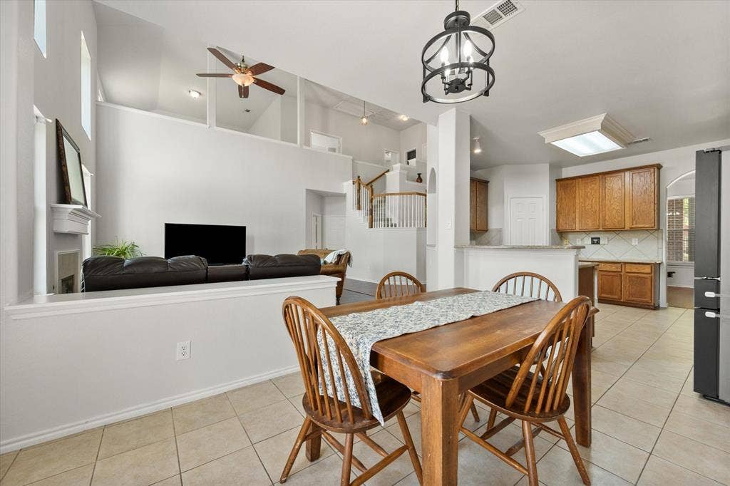708 Crockett Drive, Mansfield, TX 76063 708 Crockett Drive, Mansfield, TX 76063
