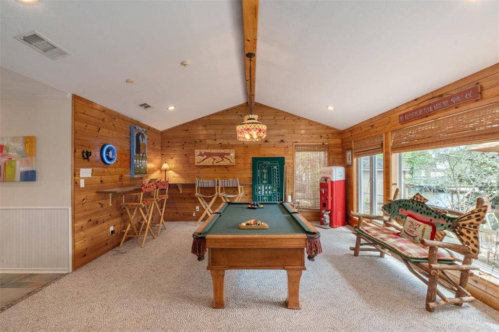 471 Stirrup Ranch Road, Trinidad, TX 75163 Bar surrounds the pool table