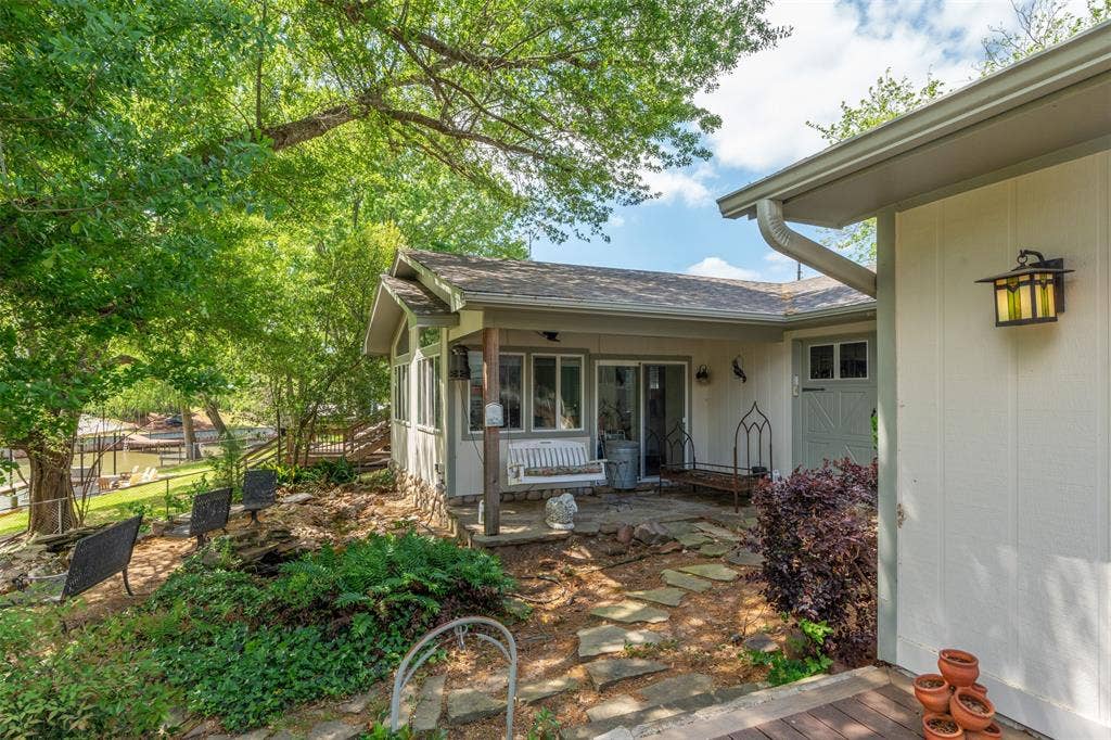 471 Stirrup Ranch Road, Trinidad, TX 75163 Patio off the multi-use area on other side of garage