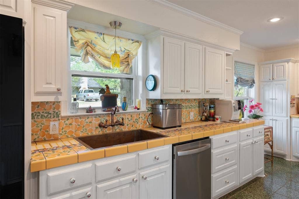 471 Stirrup Ranch Road, Trinidad, TX 75163 Copper Sink