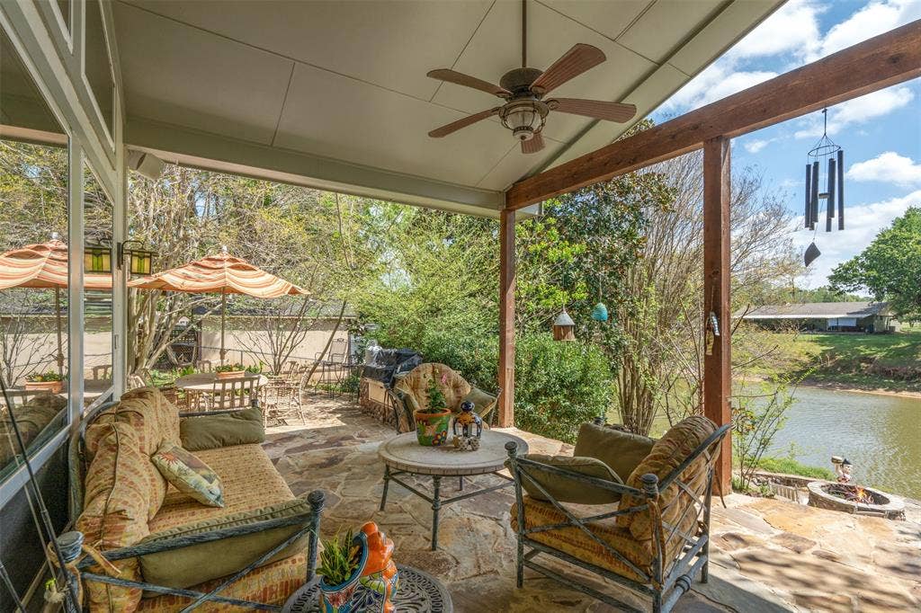 471 Stirrup Ranch Road, Trinidad, TX 75163 Back Patio, covered and with fans