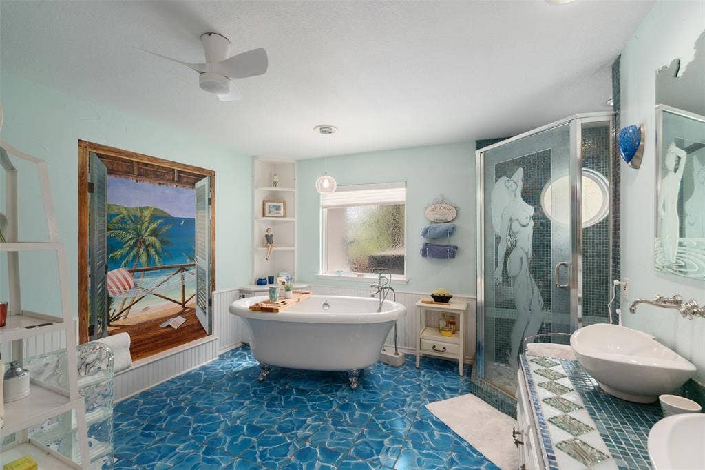 471 Stirrup Ranch Road, Trinidad, TX 75163 Fanciful Primary Bath with separate shower and tub. Dual sinks.