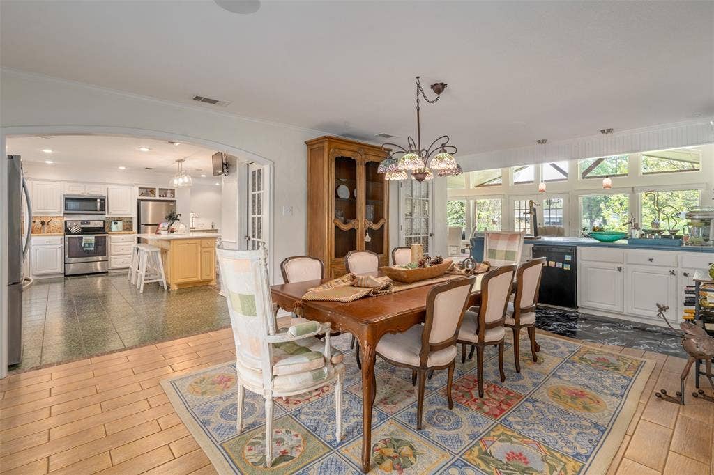 471 Stirrup Ranch Road, Trinidad, TX 75163 Formal Dining off the kitchen. Plenty of room for large table