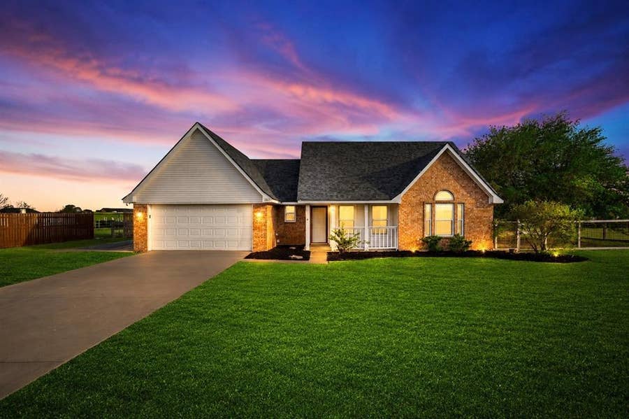 Property photo for 2825 FM 876, Waxahachie, TX