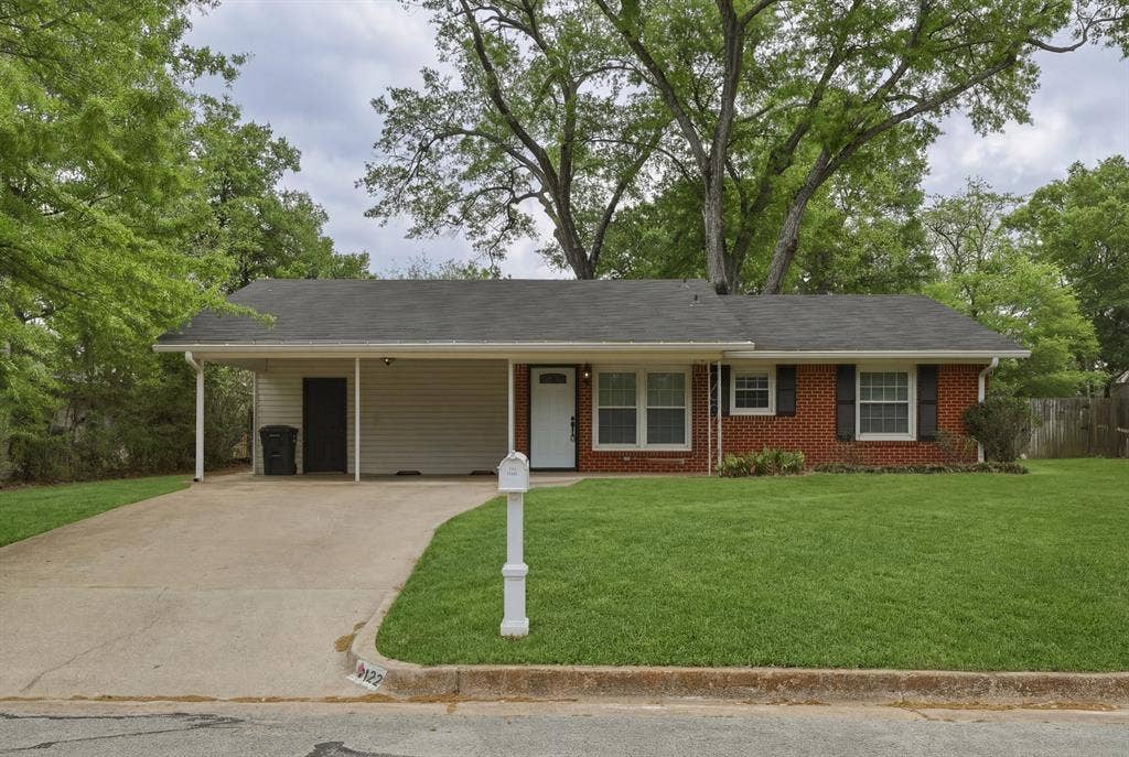 3122 Faith Lane, Tyler, TX 75701 3122 Faith Lane, Tyler, TX 75701