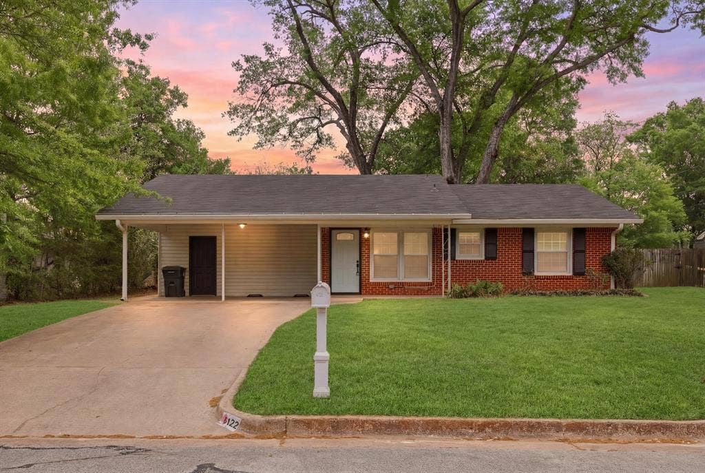 3122 Faith Lane, Tyler, TX 75701 3122 Faith Lane, Tyler, TX 75701