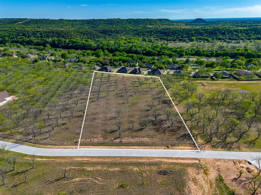 Property photo for 3113 E Landings S, Granbury, TX