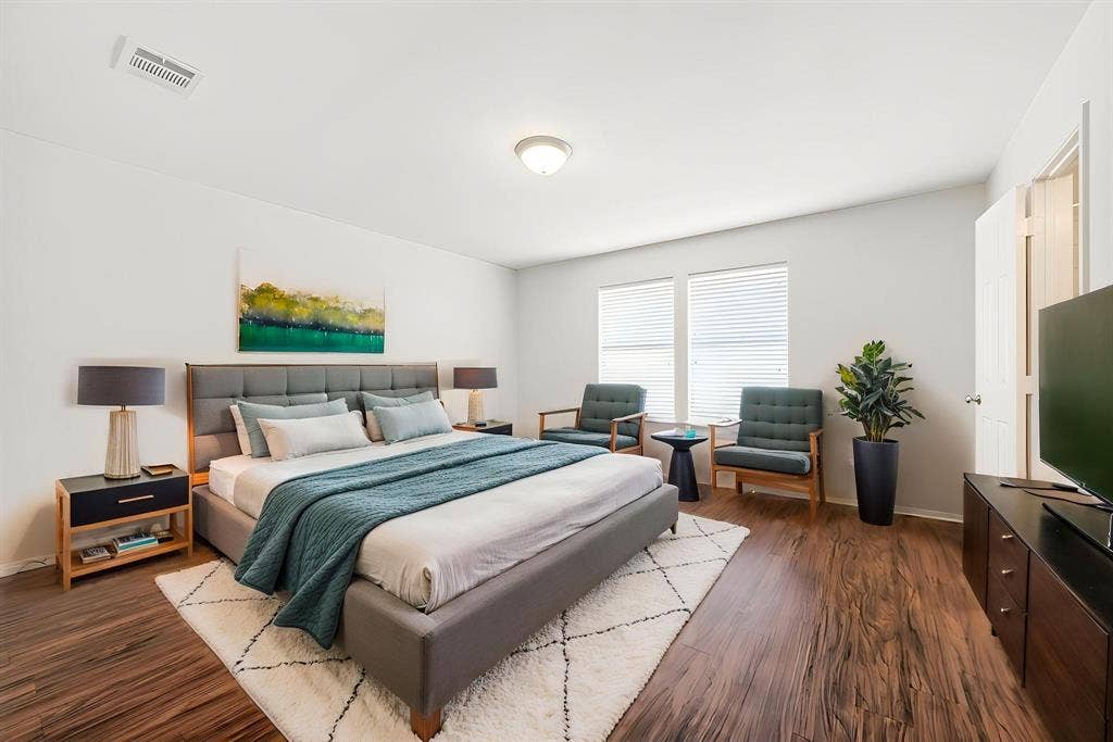 2800 Arbury Drive, McKinney, TX 75071 Virtually staged.