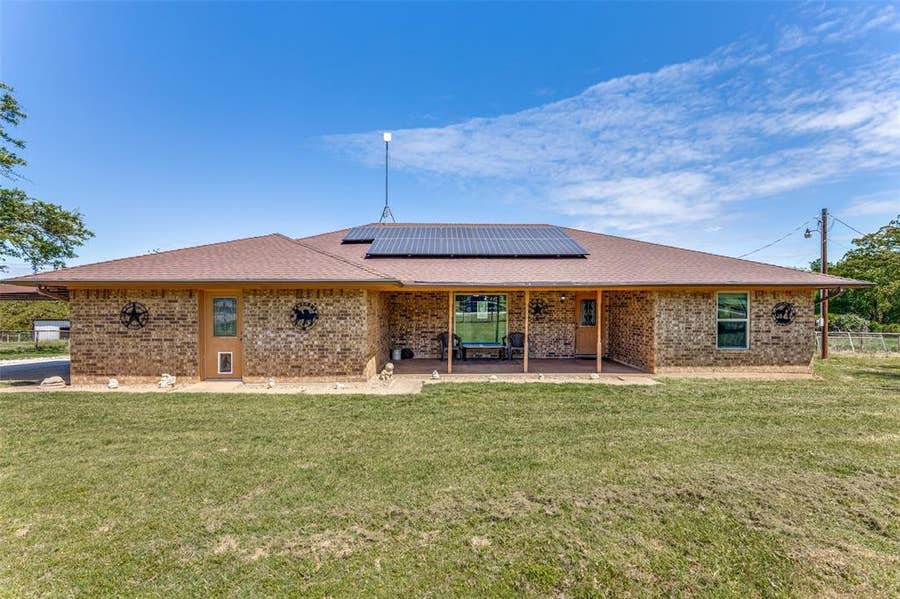 Property photo for 1232 County Road 4371, Decatur, TX