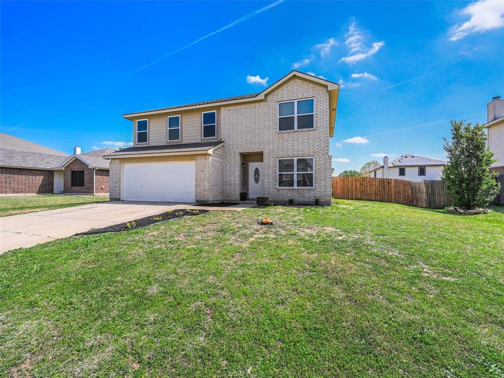 316 Spurlock Drive, Krum, TX 76249