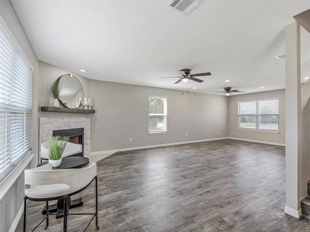 316 Spurlock Drive, Krum, TX 76249