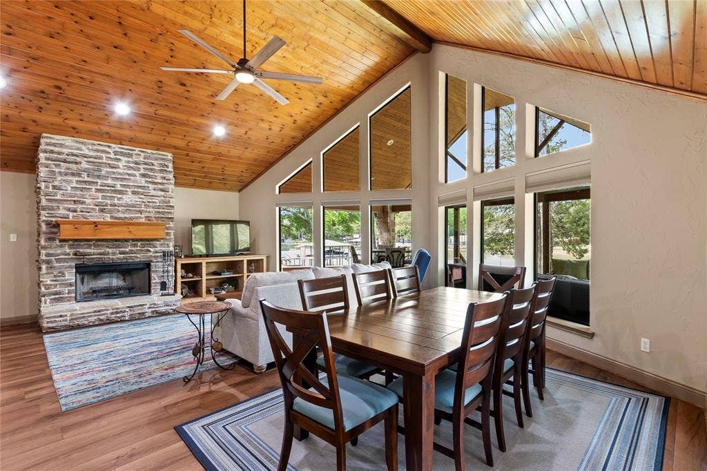 122 Lake Terrace Drive, Mabank, TX 75156 Dining area positioned between kitchen and living space with water views!