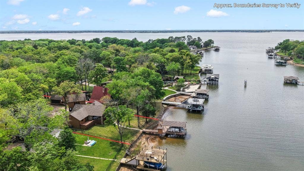 122 Lake Terrace Drive, Mabank, TX 75156 122 Lake Terrace Drive, Mabank, TX 75156