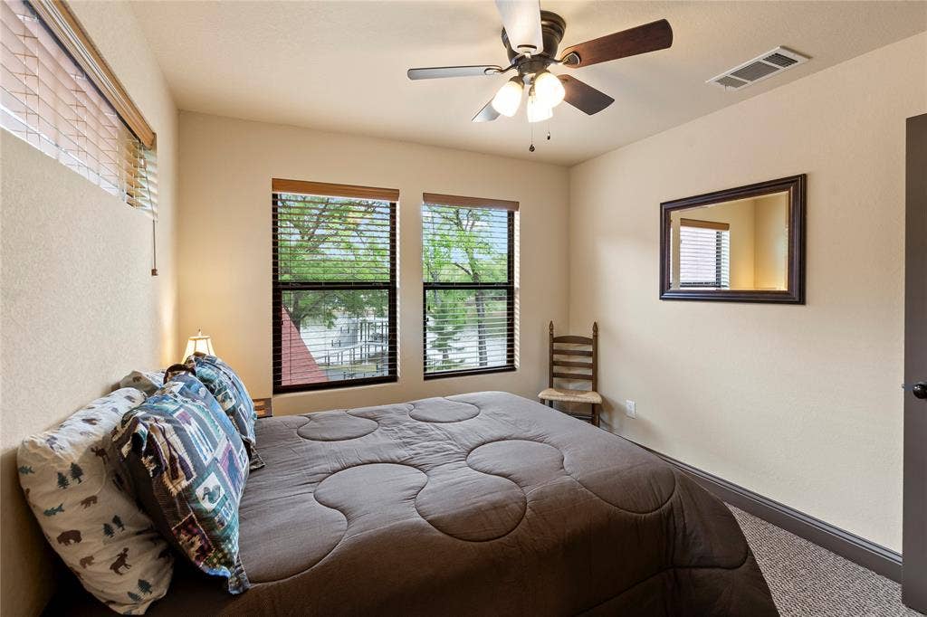 122 Lake Terrace Drive, Mabank, TX 75156 Upstairs Guest House Bedroom 5