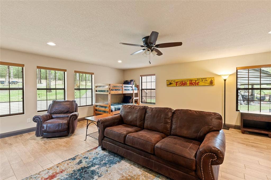 122 Lake Terrace Drive, Mabank, TX 75156 Guest house lower level with open living space