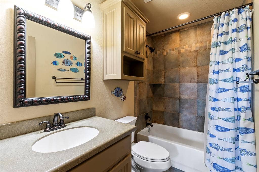 122 Lake Terrace Drive, Mabank, TX 75156 Main House bedroom 2