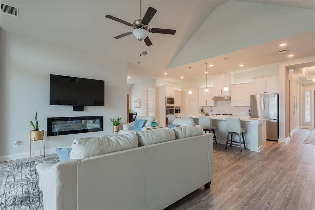 1924 Burton Hollow Way, McKinney, TX 75071 1924 Burton Hollow Way, McKinney, TX 75071