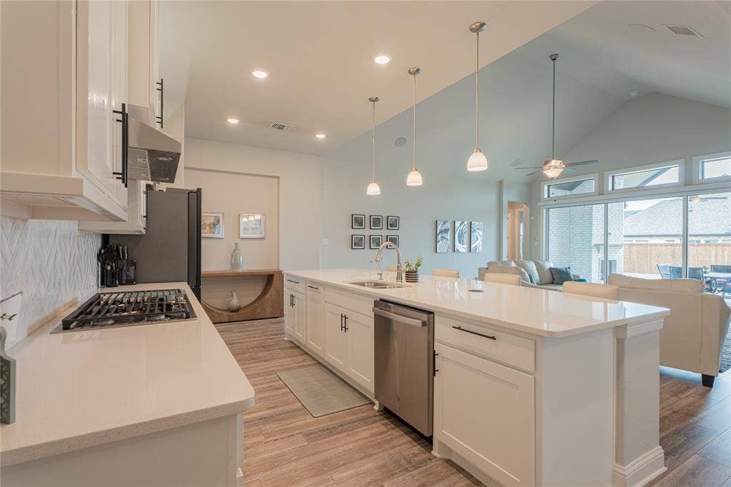 1924 Burton Hollow Way, McKinney, TX 75071 1924 Burton Hollow Way, McKinney, TX 75071