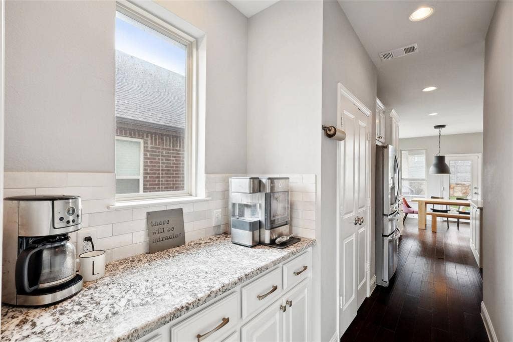 1124 4th Street, Argyle, TX 76226 1124 4th Street, Argyle, TX 76226