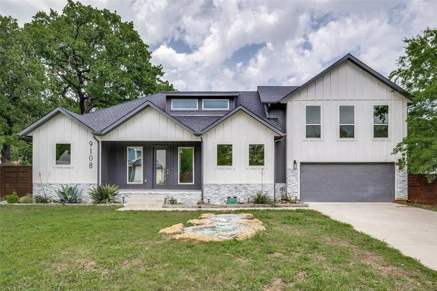 Property photo for 9108 Shoshone Trail, Flower Mound, TX