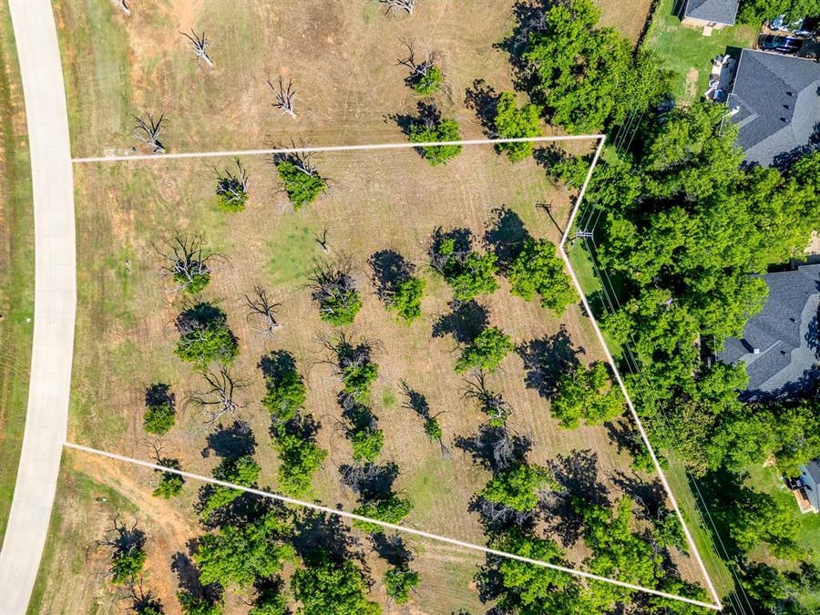 Property photo for 8421 W Landings Road, Granbury, TX