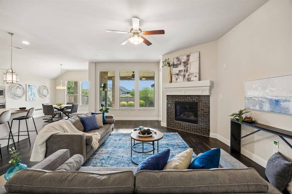 4424 Hazeltine Hills Drive, Celina, TX 75009 4424 Hazeltine Hills Drive, Celina, TX 75009