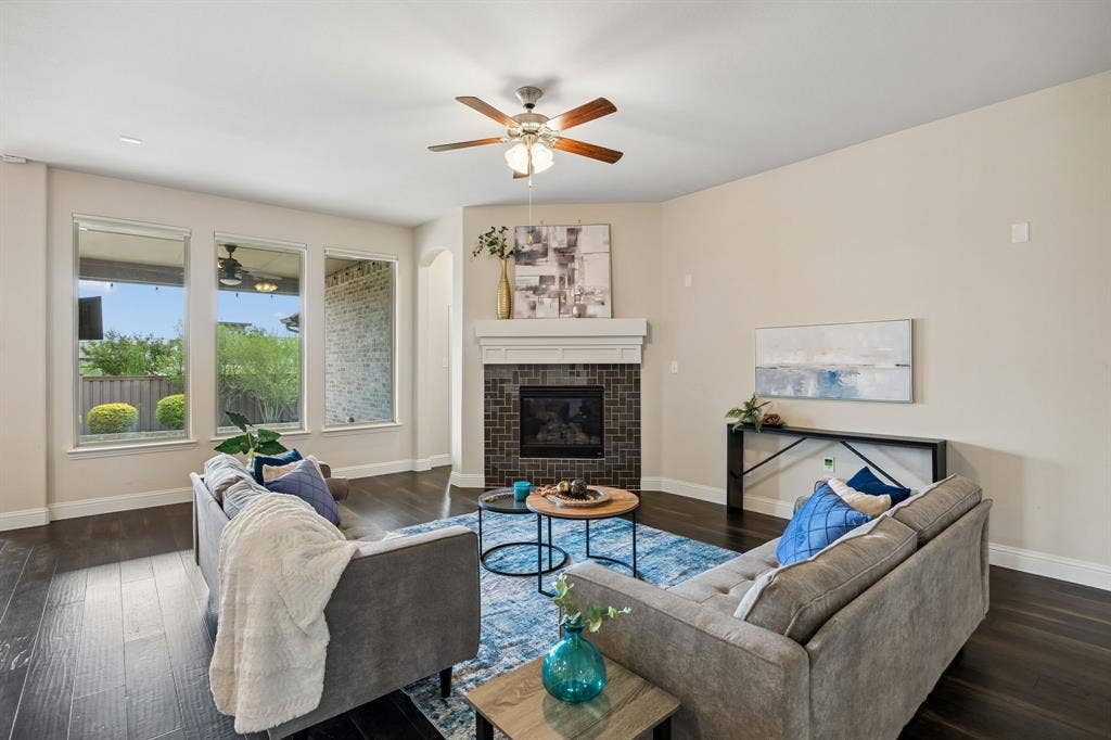 4424 Hazeltine Hills Drive, Celina, TX 75009 4424 Hazeltine Hills Drive, Celina, TX 75009