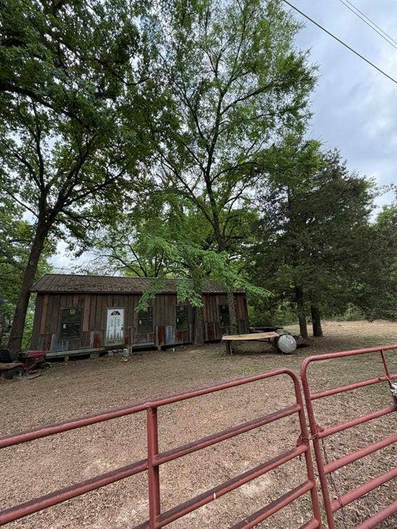 905 Tupuna Drive, Tool, TX 75143 905 Tupuna Drive, Tool, TX 75143