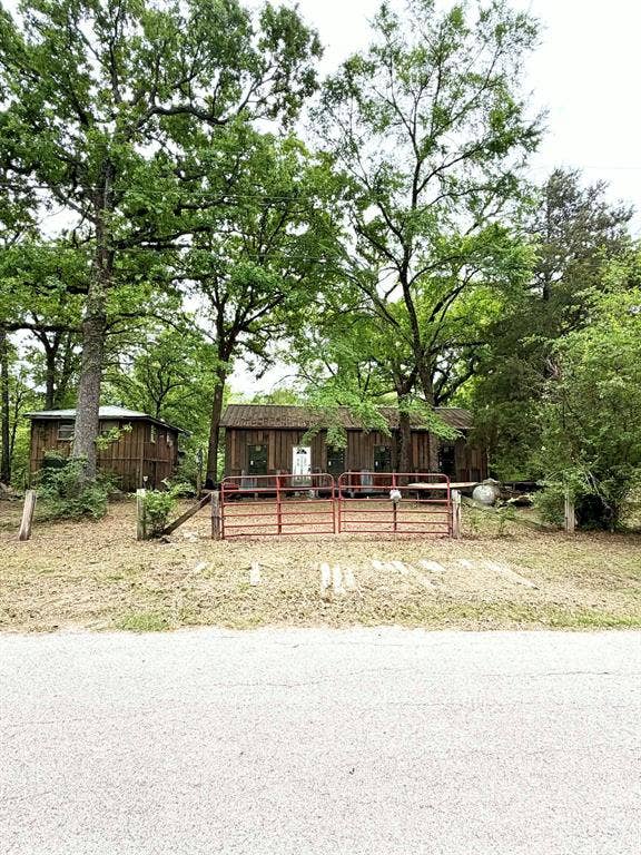 905 Tupuna Drive, Tool, TX 75143 905 Tupuna Drive, Tool, TX 75143