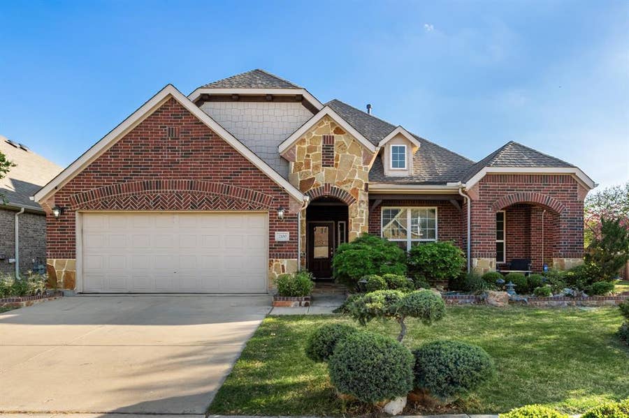 Property photo for 2100 Plamera Lane, Fort Worth, TX