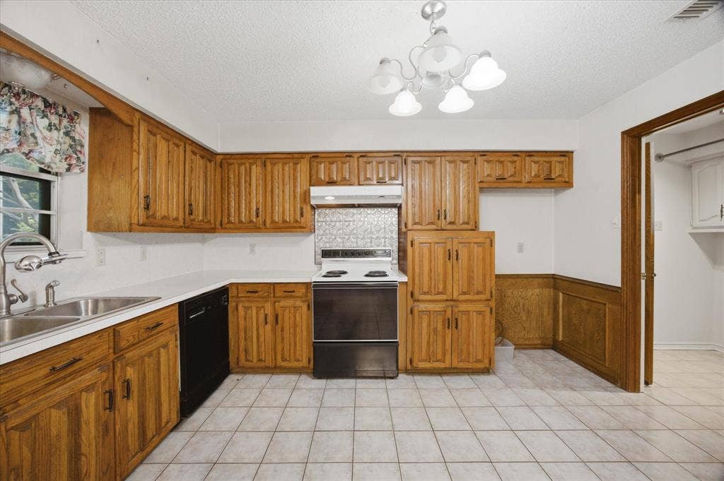 102 Paul Wilson Road, Wylie, TX 75098 102 Paul Wilson Road, Wylie, TX 75098