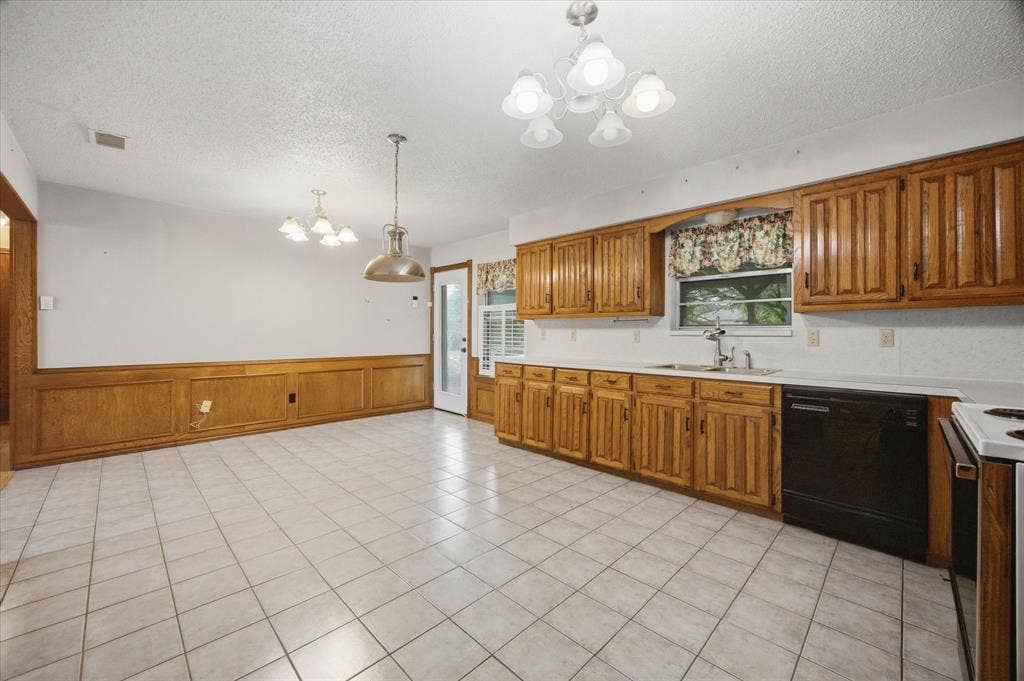 102 Paul Wilson Road, Wylie, TX 75098 102 Paul Wilson Road, Wylie, TX 75098