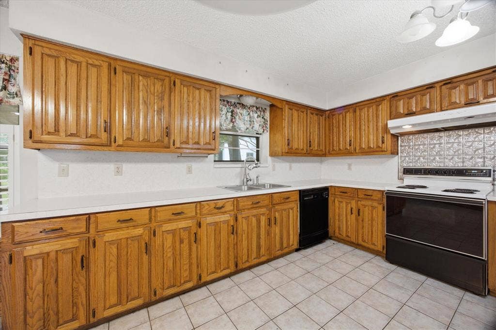 102 Paul Wilson Road, Wylie, TX 75098 102 Paul Wilson Road, Wylie, TX 75098