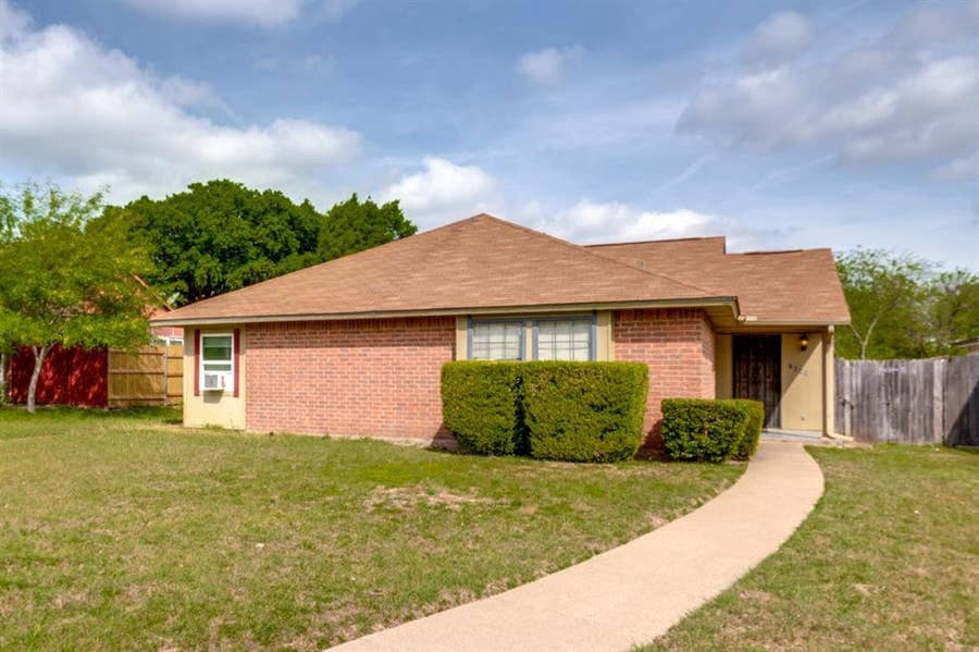 Property photo for 7049 Sorcey Road, Dallas, TX