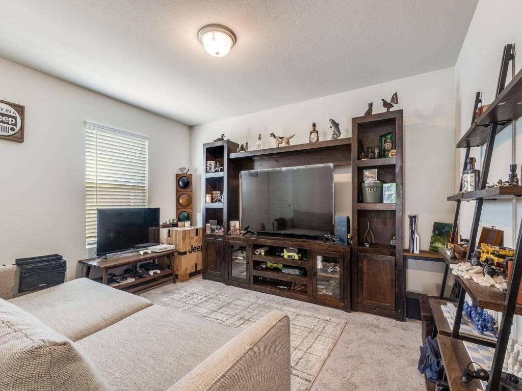 16033 Pemberly Way, Haslet, TX 76052