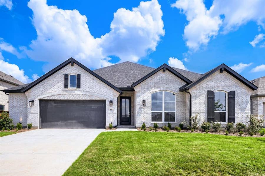 Property photo for 317 Barn Swallow Drive, Celina, TX