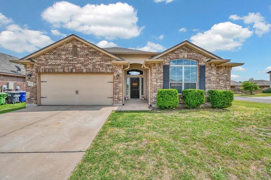 Property photo for 9801 Shallow Creek Drive, Waco, TX