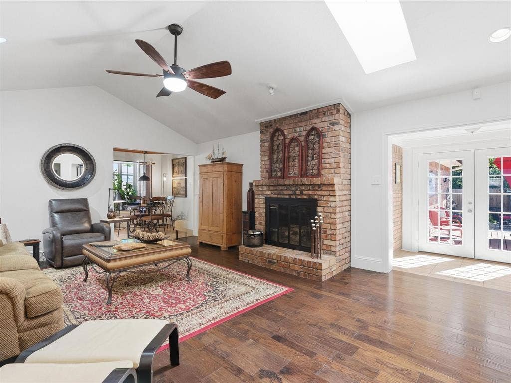 5320 Elkridge Drive, Dallas, TX 75227 5320 Elkridge Drive, Dallas, TX 75227