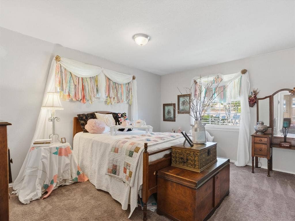 5320 Elkridge Drive, Dallas, TX 75227 5320 Elkridge Drive, Dallas, TX 75227