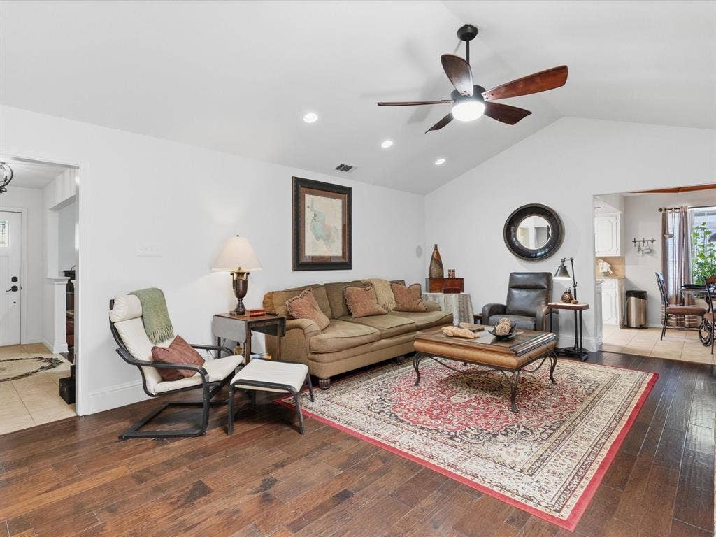 5320 Elkridge Drive, Dallas, TX 75227 5320 Elkridge Drive, Dallas, TX 75227