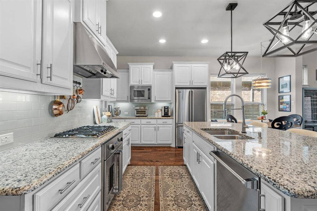1104 9th Street, Argyle, TX 76226 1104 9th Street, Argyle, TX 76226