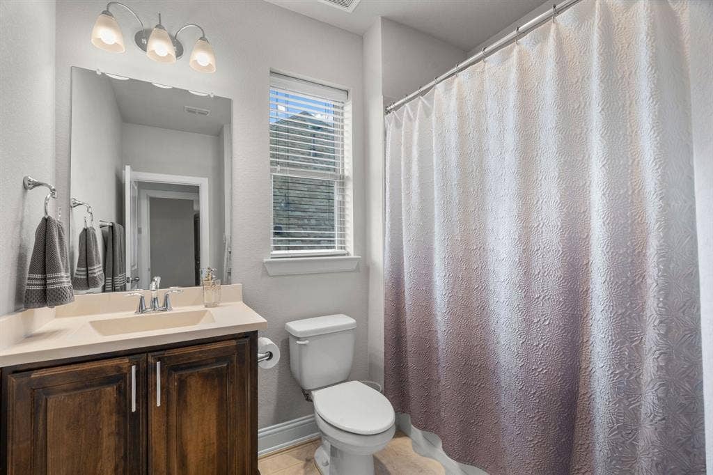 1104 9th Street, Argyle, TX 76226 1104 9th Street, Argyle, TX 76226