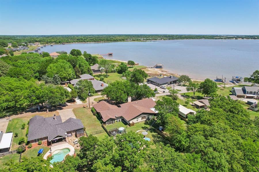 Property photo for 10856 Legg Drive, Kemp, TX