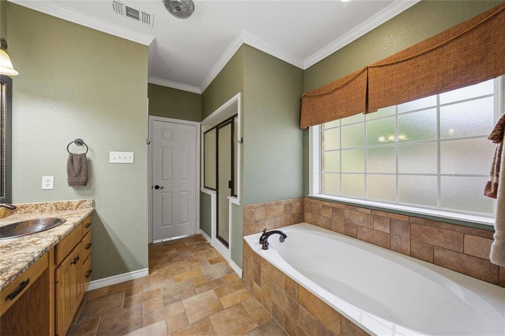 6398 Dorsey Drive, Athens, TX 75752 6398 Dorsey Drive, Athens, TX 75752