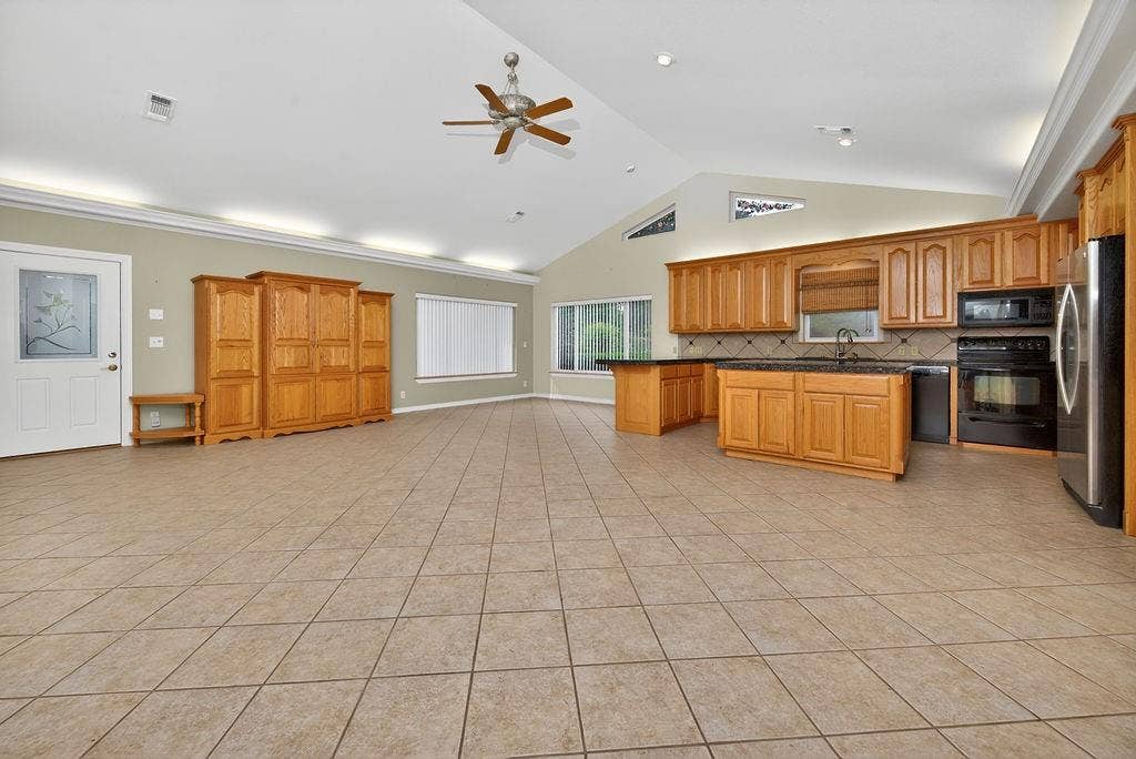 2436 Lakefront Shores Road, Athens, TX 75752 2436 Lakefront Shores Road, Athens, TX 75752