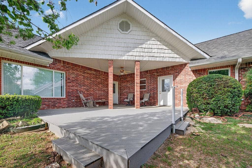 2436 Lakefront Shores Road, Athens, TX 75752 2436 Lakefront Shores Road, Athens, TX 75752