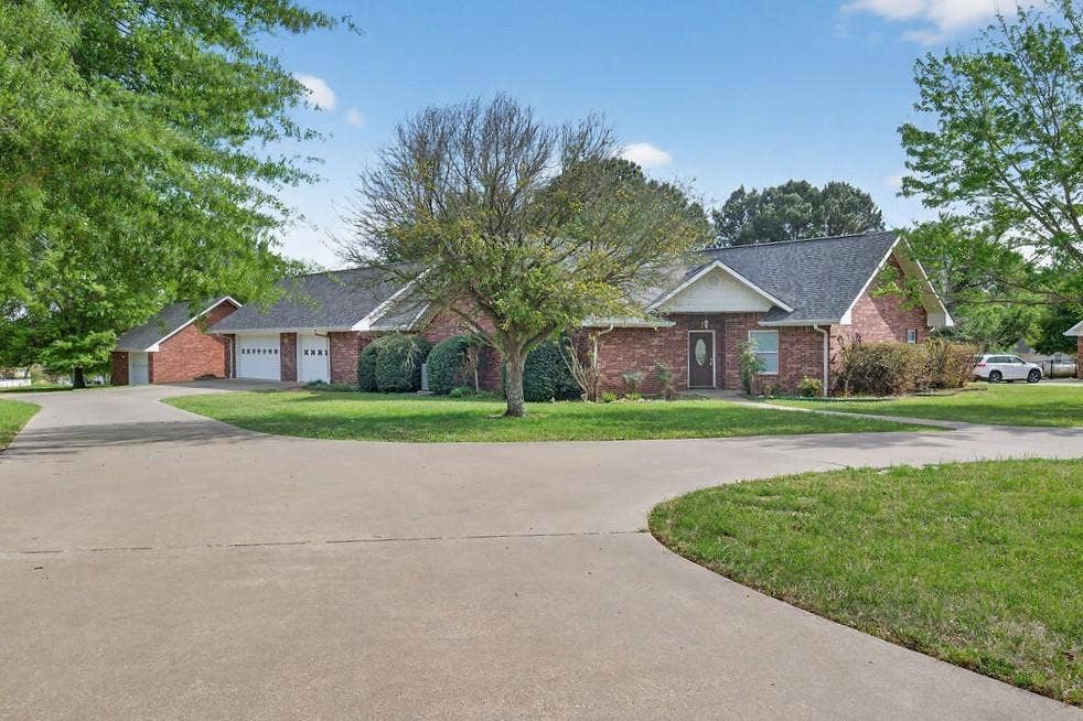 2436 Lakefront Shores Road, Athens, TX 75752 2436 Lakefront Shores Road, Athens, TX 75752