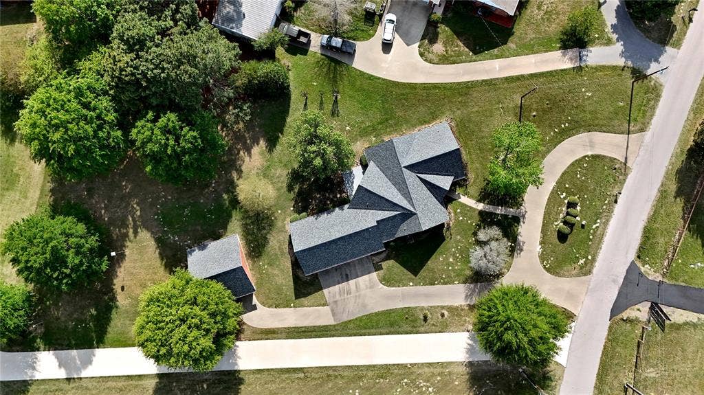 2436 Lakefront Shores Road, Athens, TX 75752 2436 Lakefront Shores Road, Athens, TX 75752